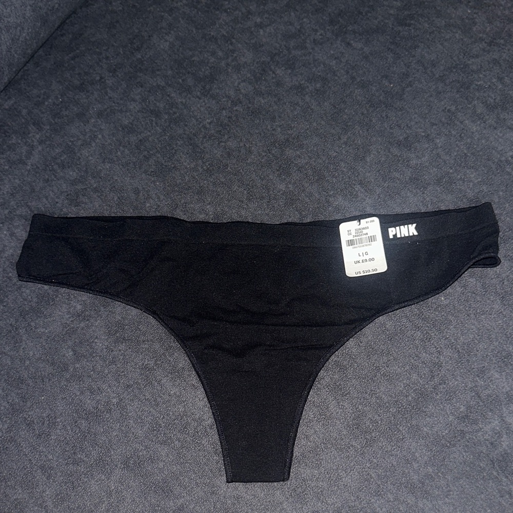 PINK Victoria's Secret Black Thong🖤